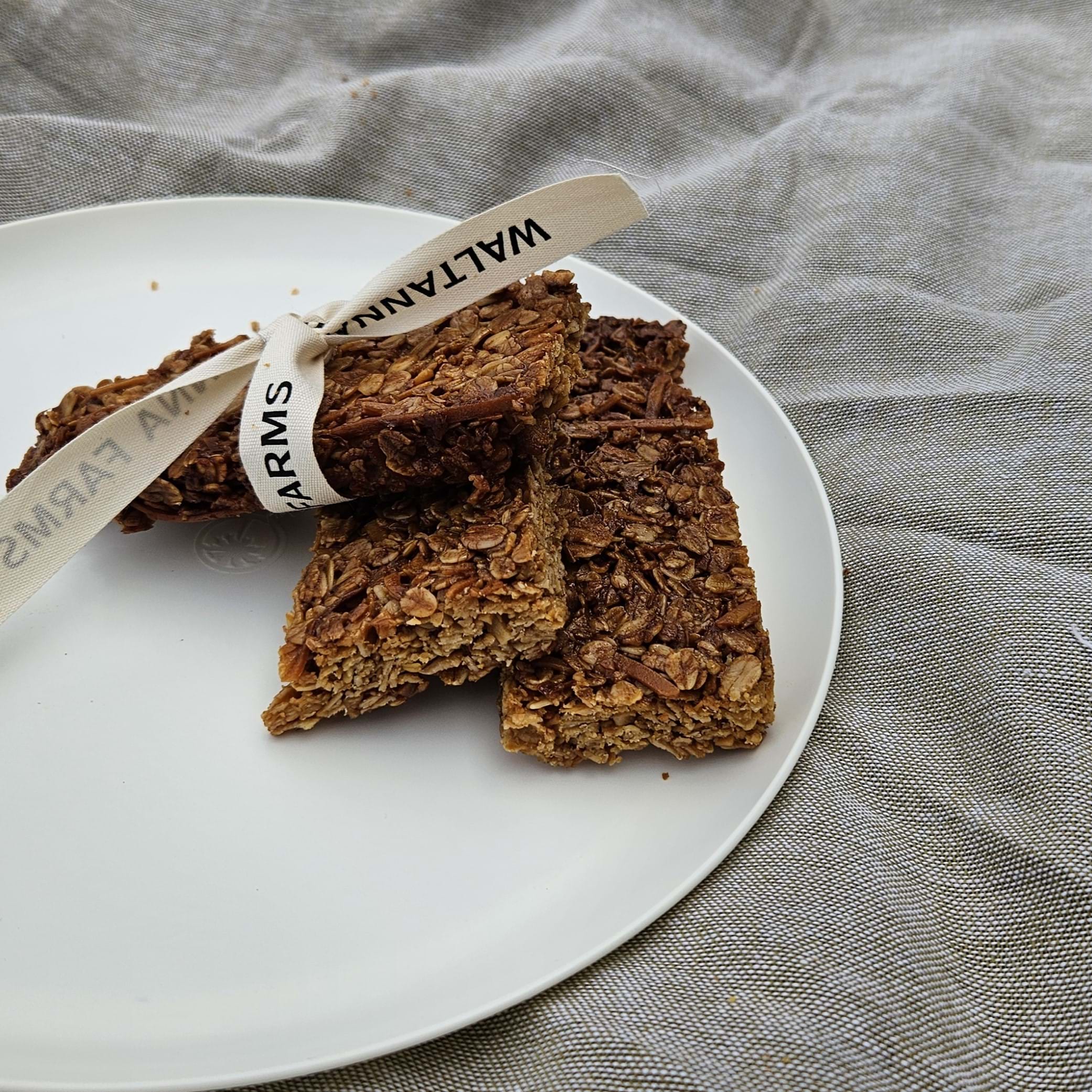 Flax Jacks Slice